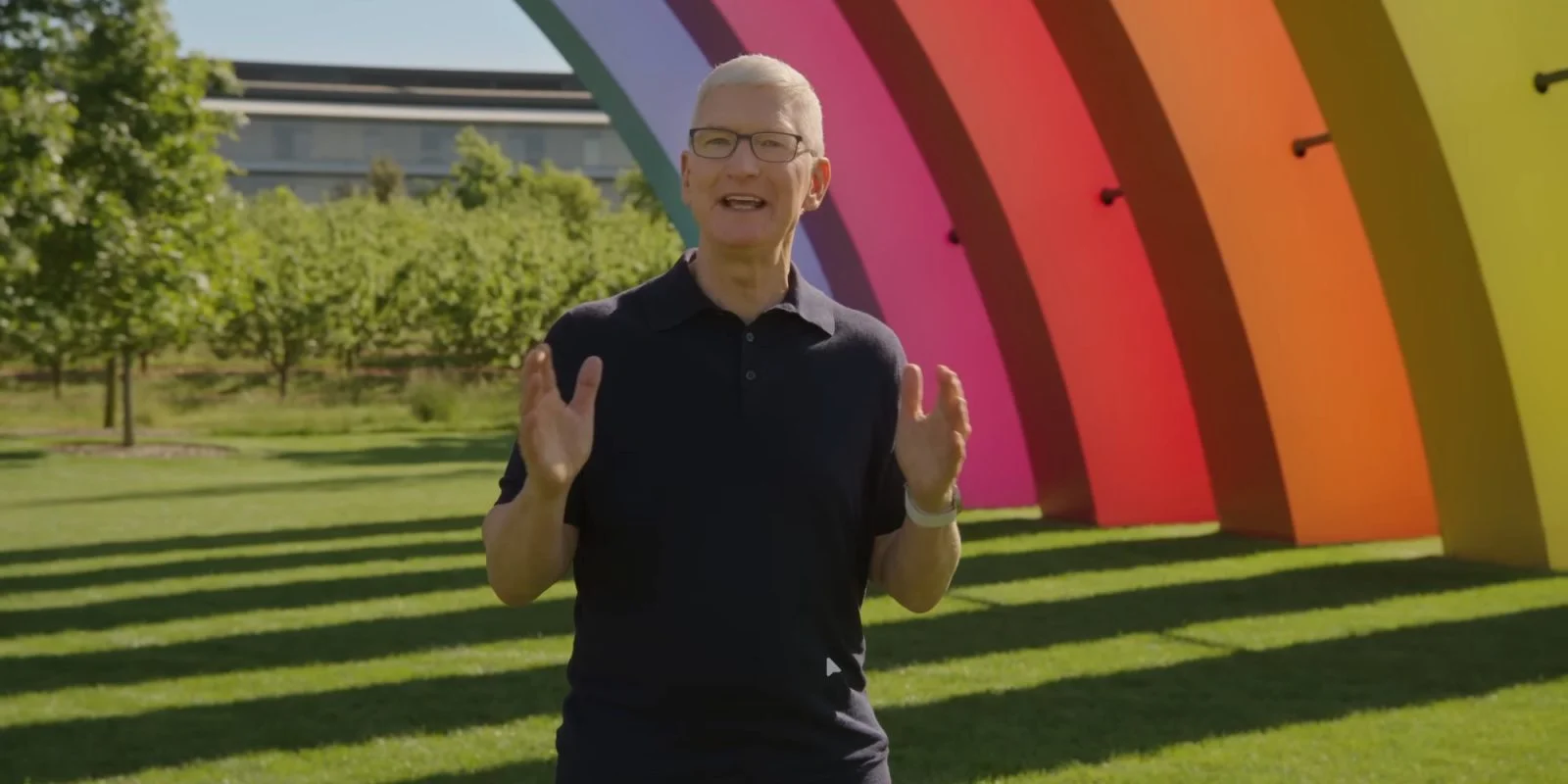 Apple Confirms Upcoming Price Hikes Due to Memory Shortage
