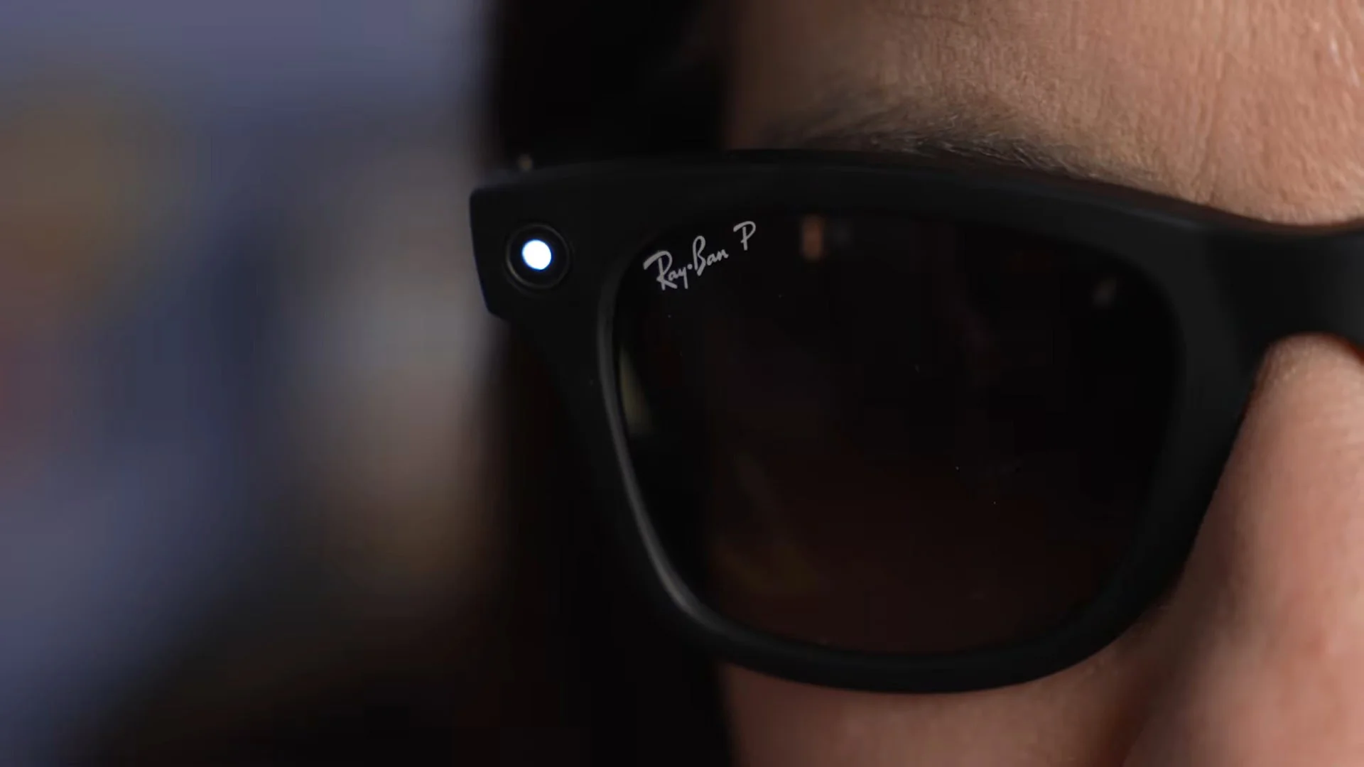 Ray-Ban Exec Responds to London Ad Spoofing Meta's Privacy Concerns