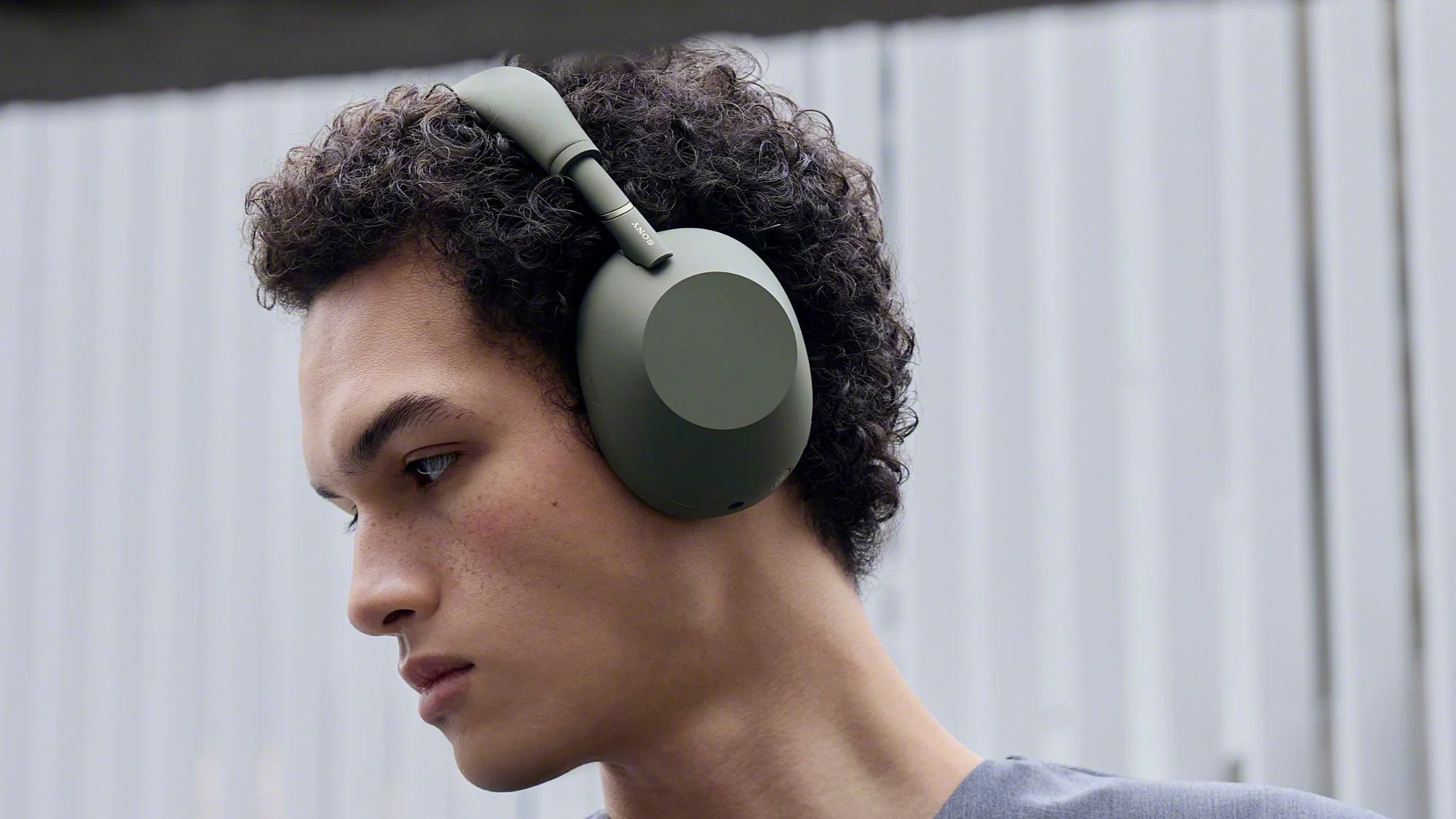 Sony WH-1000XM6 Unveils Stylish Olive Gray Finish Alongside Premium Features