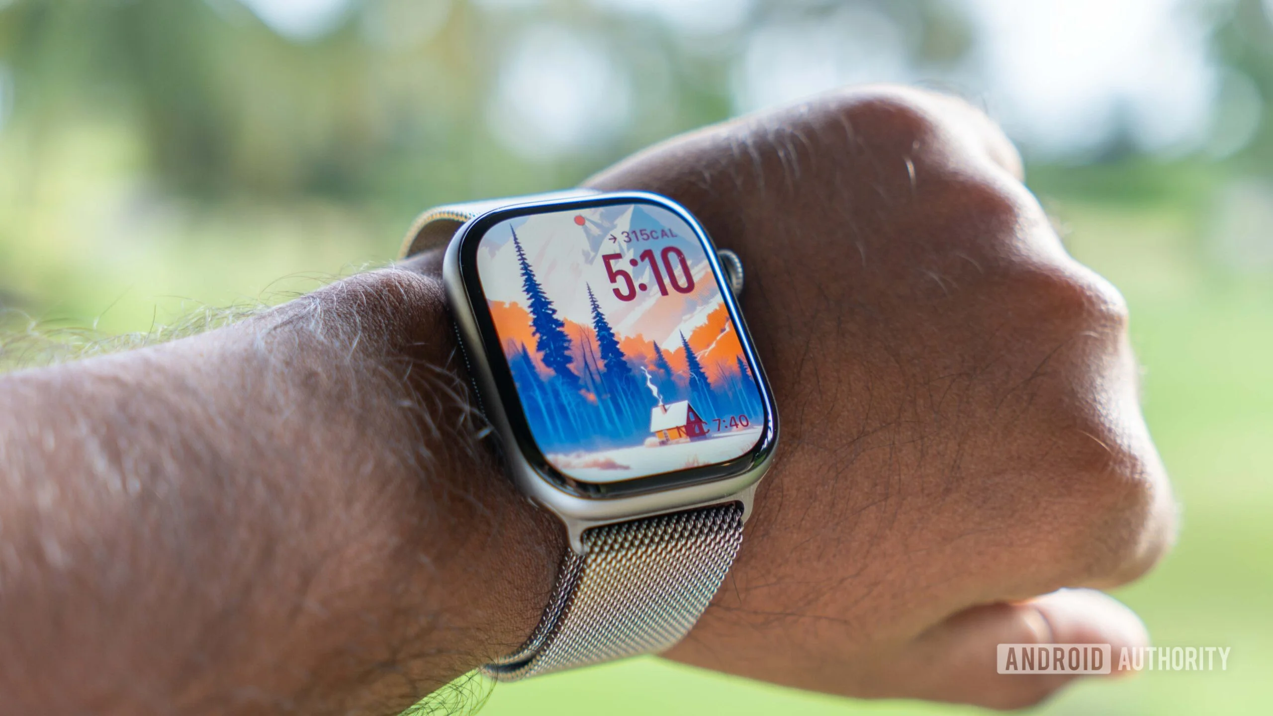 Apple Explores New Wearable Designs, Including Screenless Fitness Trackers