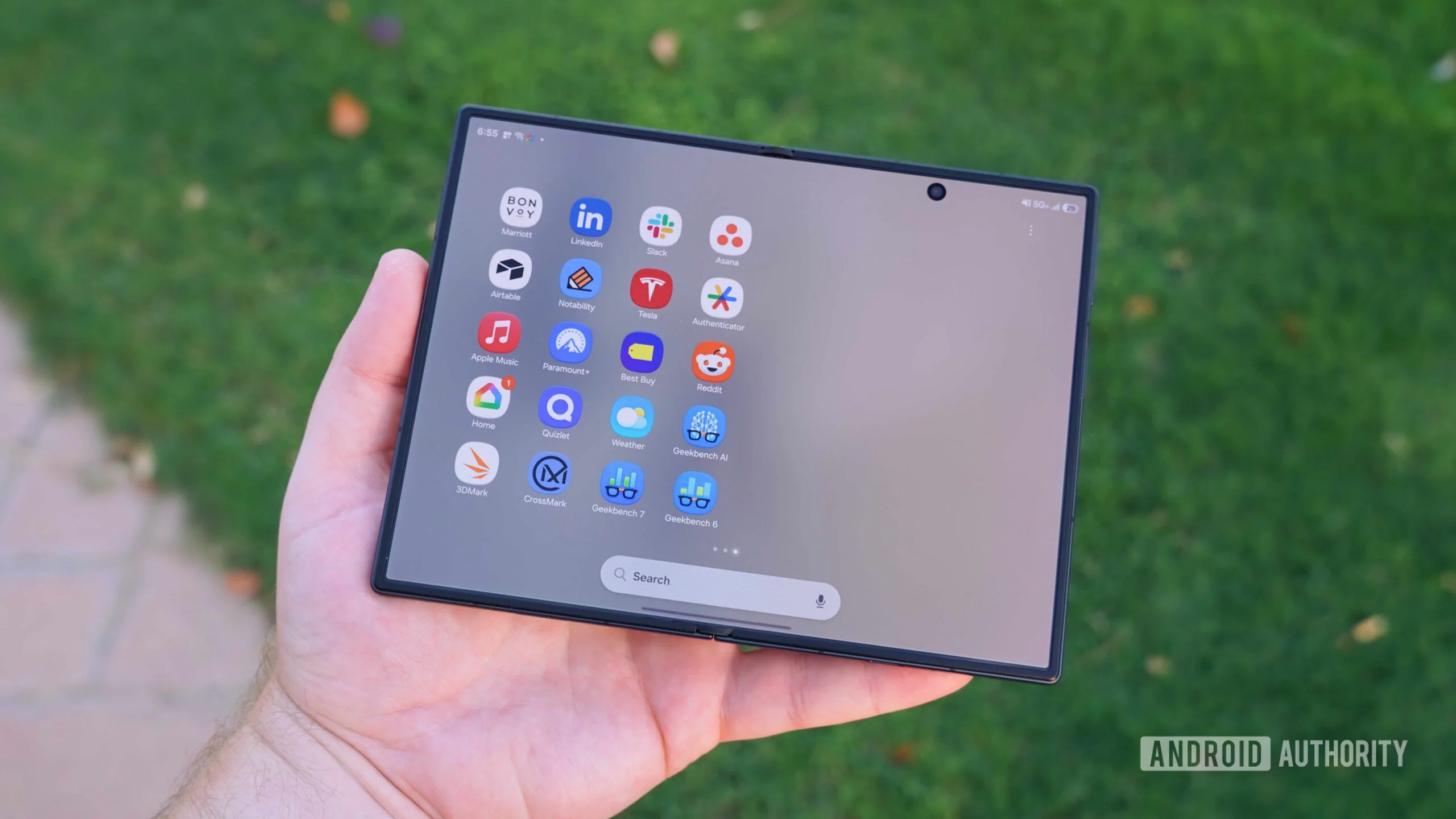 Samsung Responds to Galaxy Z Fold 8 Demand Surge by Tapping Future Component Reserves