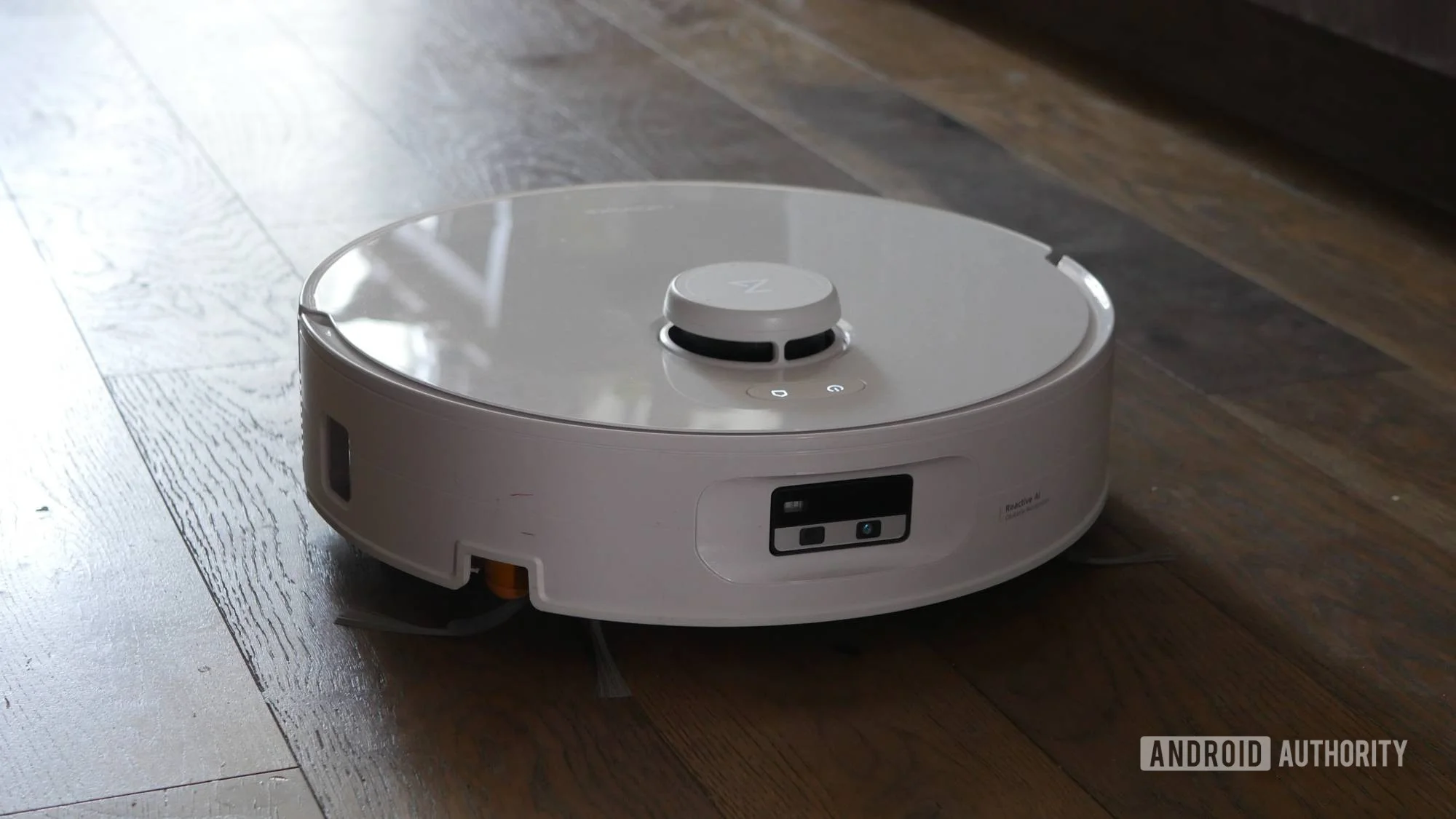 Roborock Qrevo Curv Series Elevates Robotic Cleaning Technology